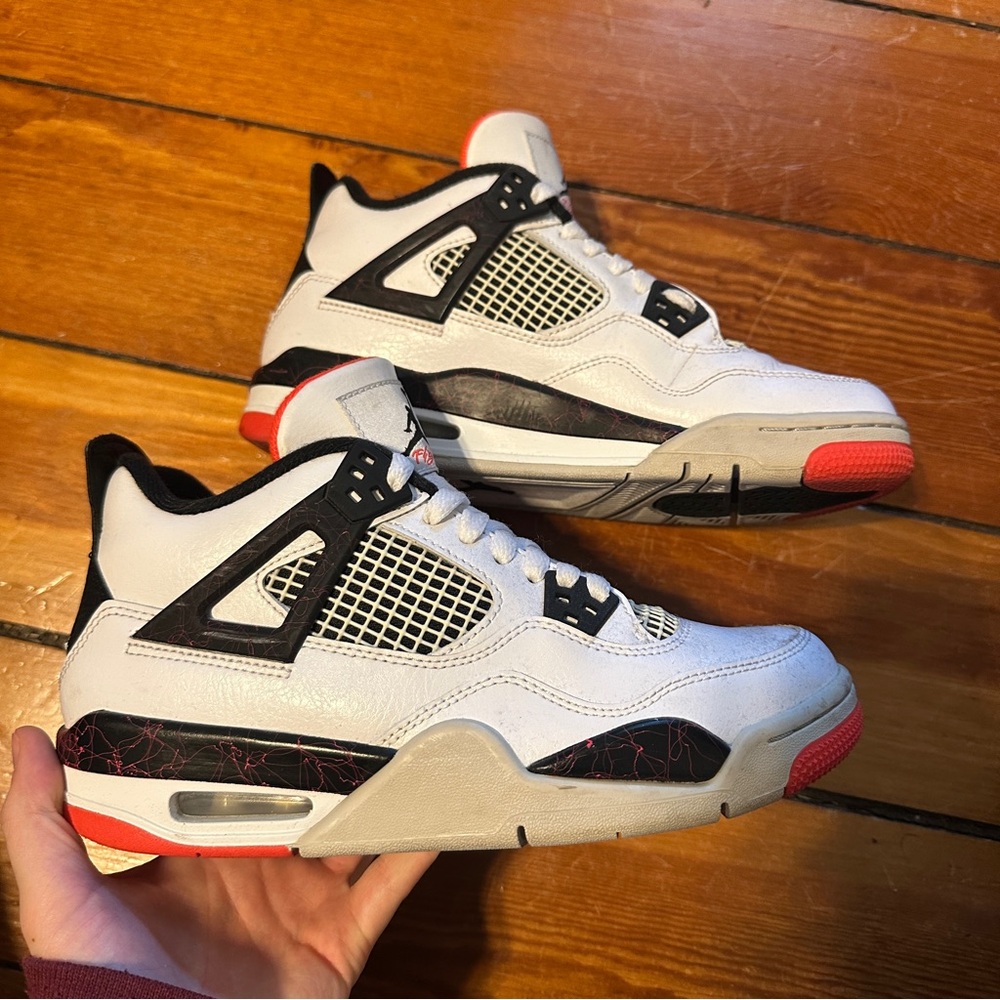Jordan 4 white authentic